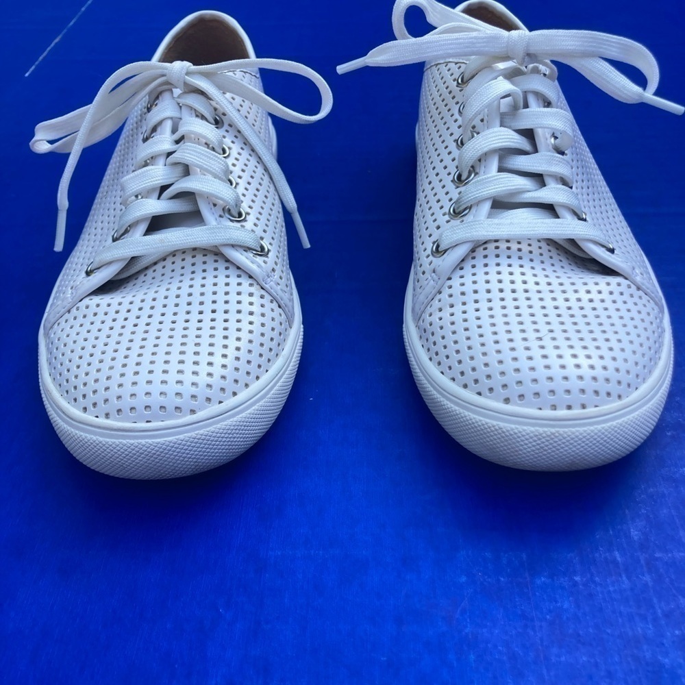 Susina white textured casual shoes, size 8 - Picture 2 of 8
